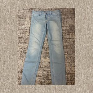 🤍 Blue Hollister Jeans 🤍